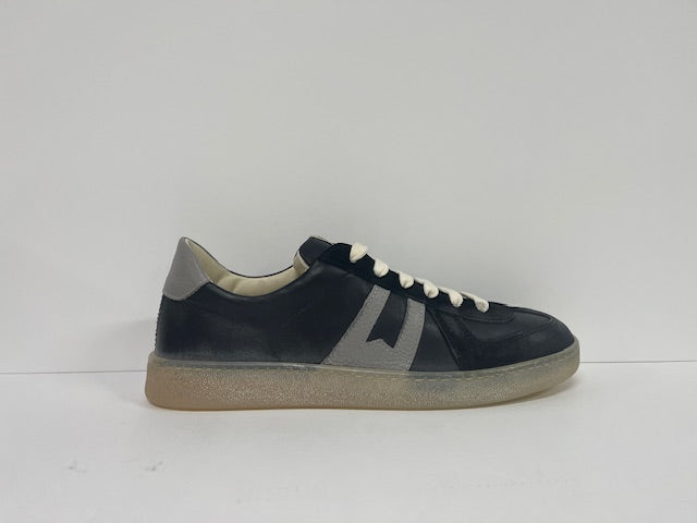 SNEAKER UOMO VULCANO - NERO
